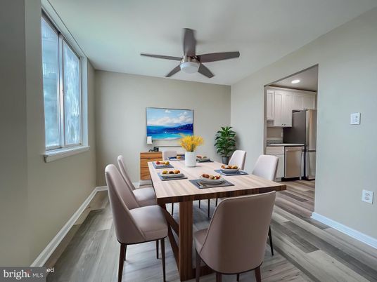 Dining room, Interior, Kitchen, Recessed Lighting, Stainless Steel Appliances, Wood Texture Flooring