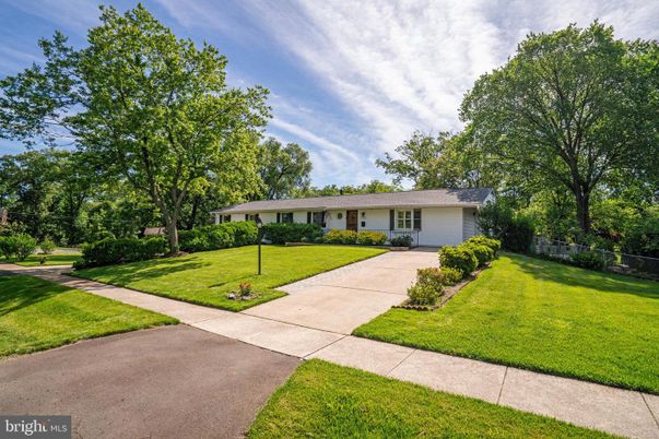 Backyard, Exterior, Facade, Ranch