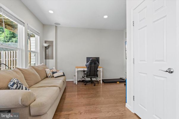 Home Office, Interior, Recessed Lighting, Wood Texture Flooring