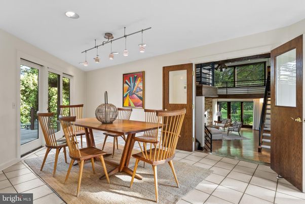 Dining room, Interior, Recessed Lighting