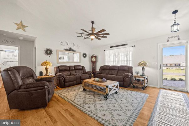 Interior, Living room, Pendant Lights, Wood Texture Flooring