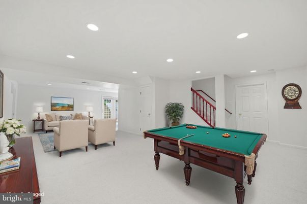 Billiard Table, Game Room, Interior, Living room, Recessed Lighting