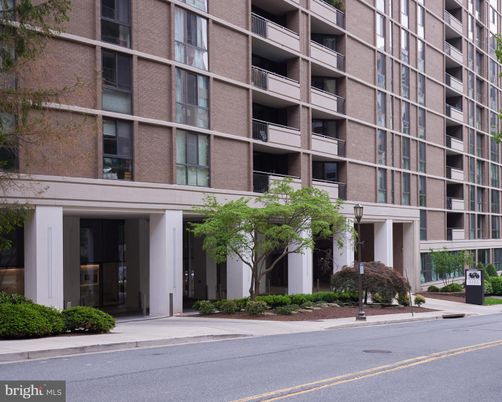 Exterior, Facade, Condo Building