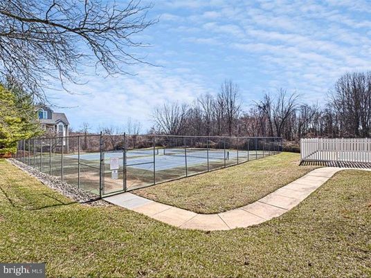 Exterior, Tennis Courts