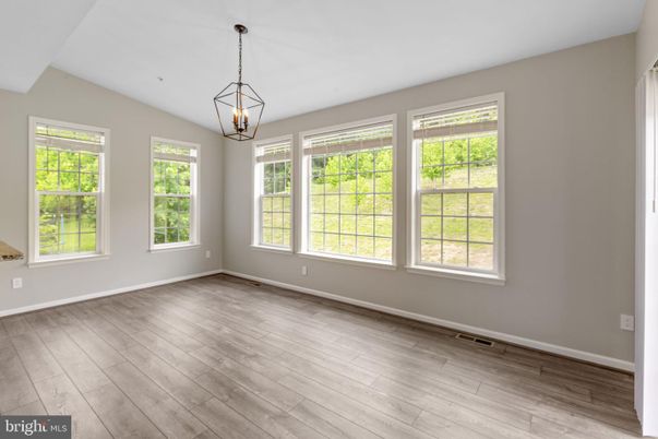 Empty room, Interior, Pendant Lights, Wood Texture Flooring