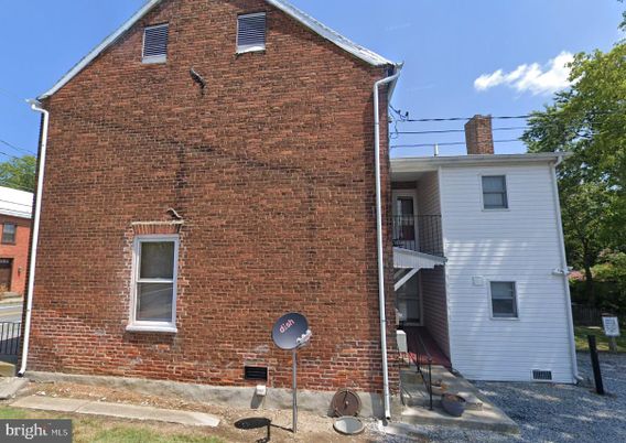 Exterior, Facade, Brick Facade, None