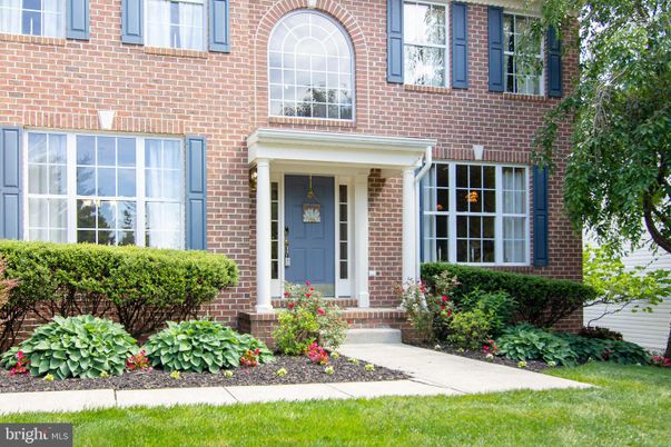 Exterior, Facade, Brick Facade, Rowhouse