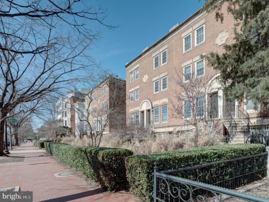 Exterior, Facade, Brick Facade, Rowhouse