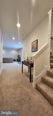 Game Room, Interior, Recessed Lighting