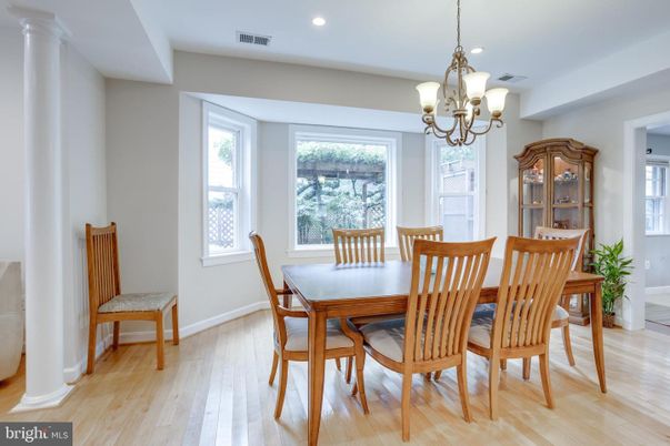 Chandelier, Dining room, Interior, Pendant Lights, Recessed Lighting, Wood Texture Flooring