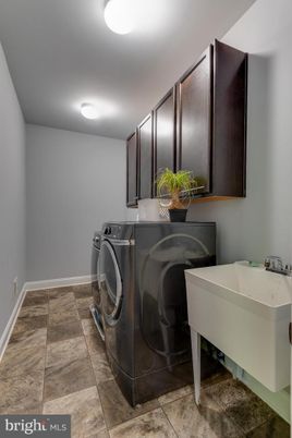 Interior, Washer