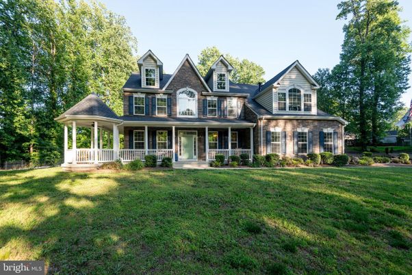 Exterior, Facade, Queen Anne Victorian