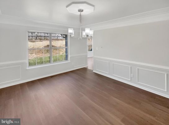 Chandelier, Empty room, Interior, Wood Texture Flooring