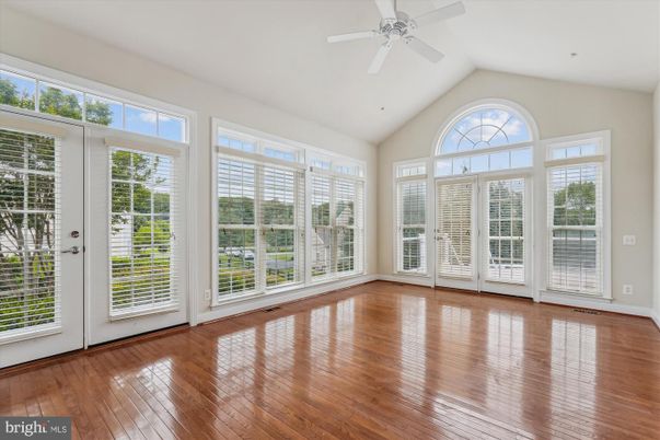 Empty room, Interior, Recessed Lighting, Sun Room, Wood Texture Flooring