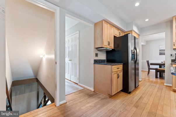 Dining room, Interior, Kitchen, Recessed Lighting, Wood Texture Flooring