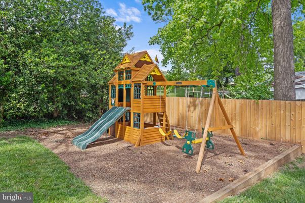 Backyard, Exterior, Playground