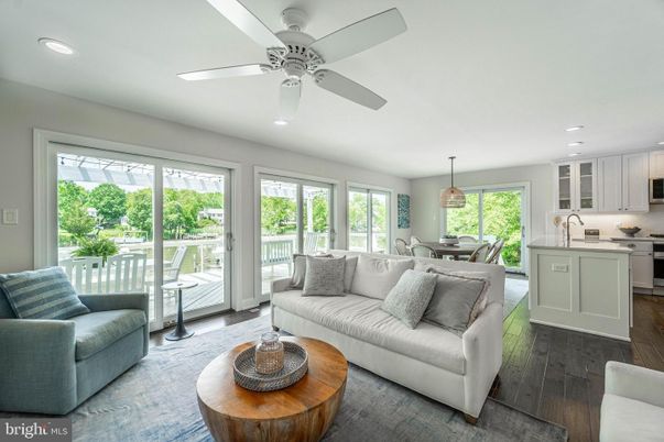 Dining room, Interior, Kitchen, Living room, Pendant Lights, Recessed Lighting, Stainless Steel Appliances, Wood Texture Flooring