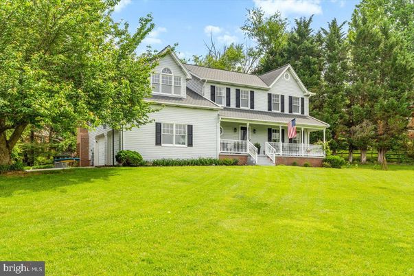 Backyard, Exterior, Facade, Farmhouse