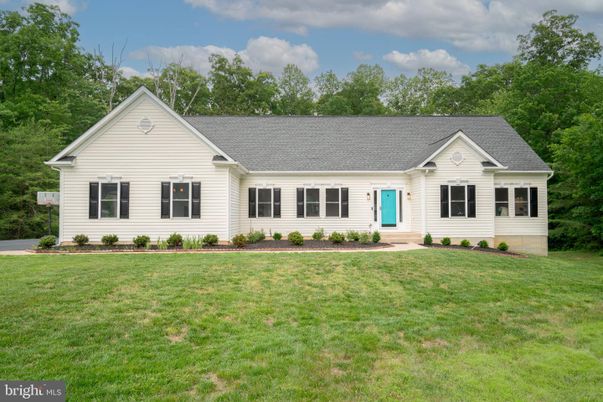 Backyard, Exterior, Facade, Farmhouse