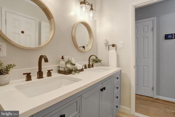Bathroom, Dual Sink Vanities, Interior, Wood Texture Flooring