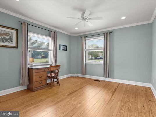 Home Office, Interior, Recessed Lighting, Wood Texture Flooring