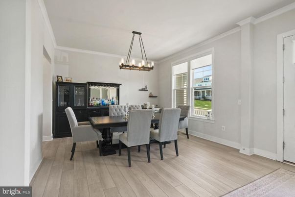 Chandelier, Dining room, Interior, Pendant Lights, Wood Texture Flooring