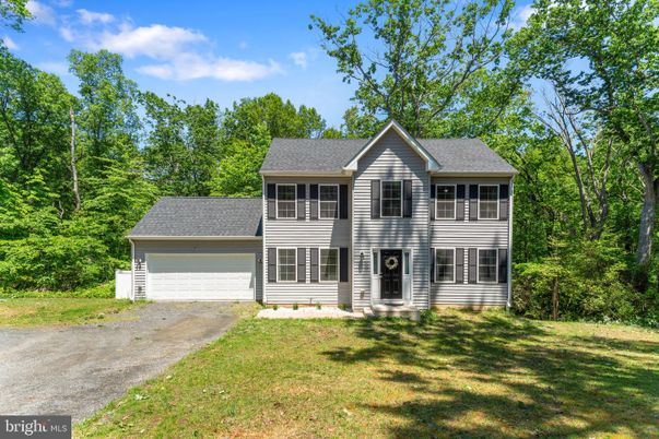 Attached, Backyard, Exterior, Facade, Georgian