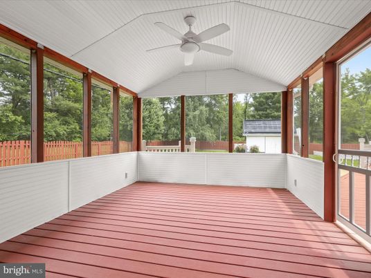 Interior, Sun Room, Wood Texture Flooring