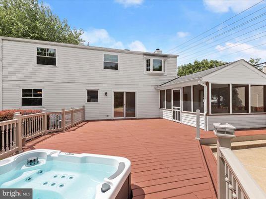 Exterior, Hot Tub