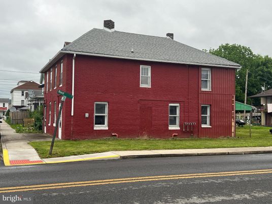 Exterior, Facade, Georgian