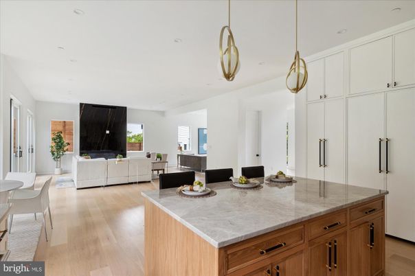 Dining room, Interior, Kitchen, Living room, Pendant Lights, Recessed Lighting, Wood Texture Flooring