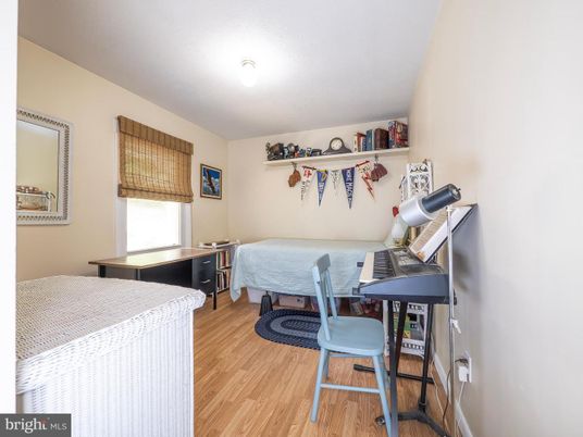 Bedroom, Interior, Piano, Wood Texture Flooring