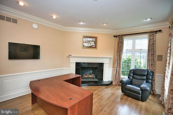Fireplace, Interior, Recessed Lighting, Wood Texture Flooring
