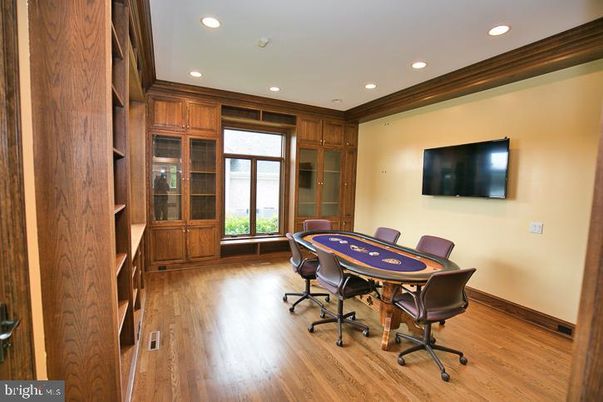 Game Room, Home Office, Interior, Recessed Lighting, Wood Texture Flooring