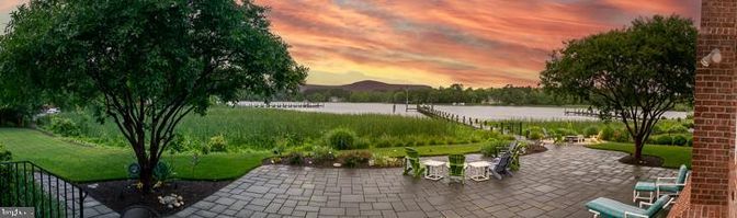Backyard, Exterior, Water