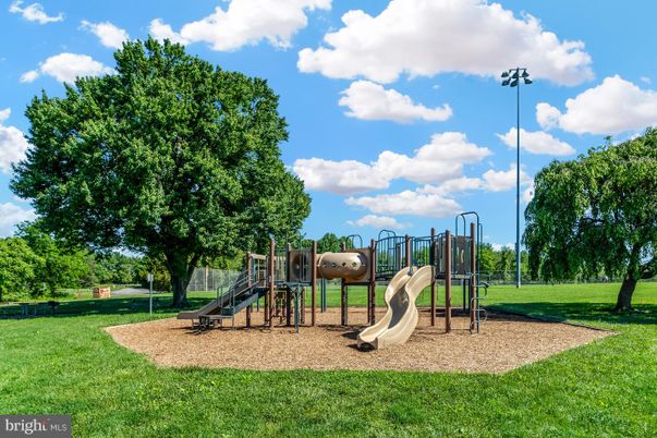 Backyard, Exterior, Playground