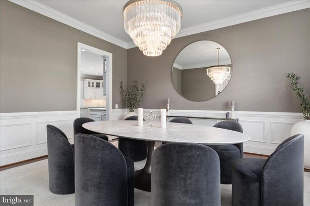 Chandelier, Dining room, Interior
