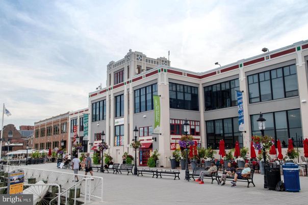 Exterior, Facade, Condo Building
