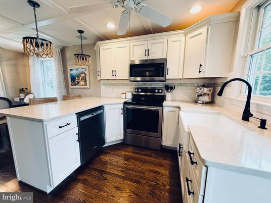 Chandelier, Interior, Kitchen, Pendant Lights, Recessed Lighting, Wood Texture Flooring