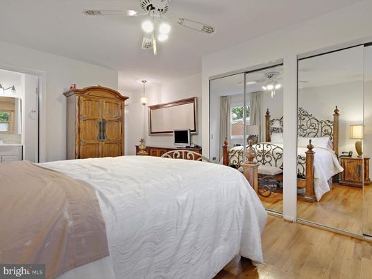 Bedroom, Interior, Pendant Lights, Wood Texture Flooring