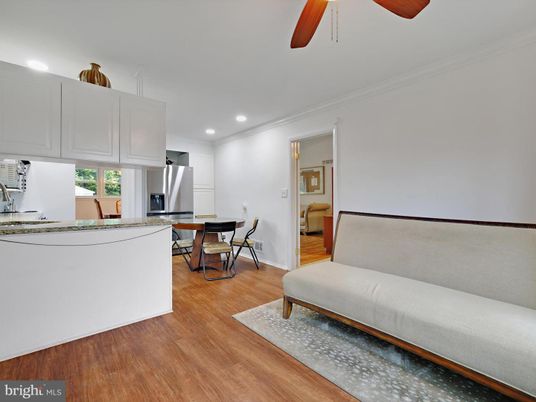 Dining room, Interior, Kitchen, Recessed Lighting, Wood Texture Flooring