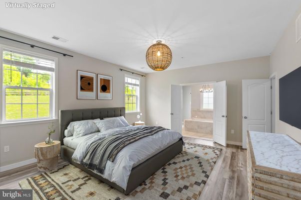 Bathroom, Bedroom, Interior, Pendant Lights, Wood Texture Flooring