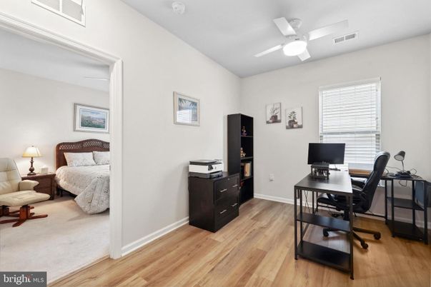 Bedroom, Home Office, Interior, Wood Texture Flooring