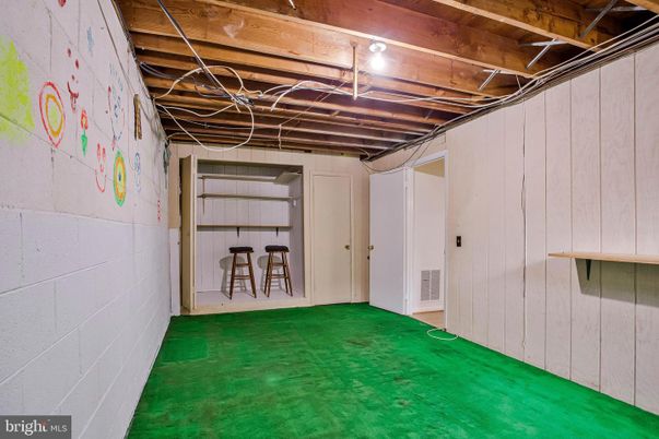 Empty room, Interior, Wooden Beams