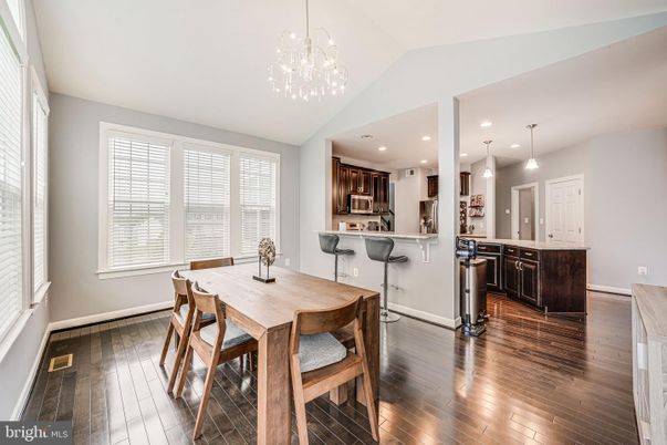 Dining room, Interior, Kitchen, Pendant Lights, Recessed Lighting, Wood Texture Flooring