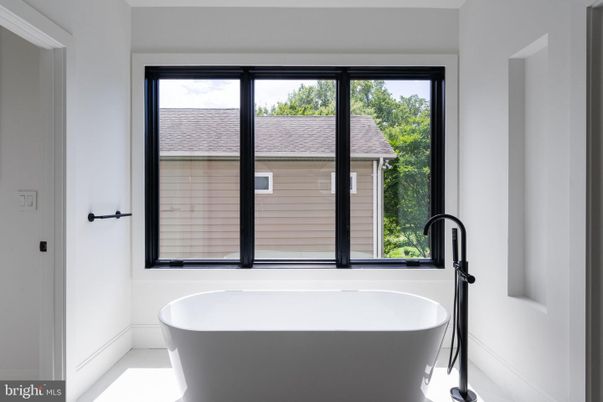 Bathroom, Free Standing Baths, Interior