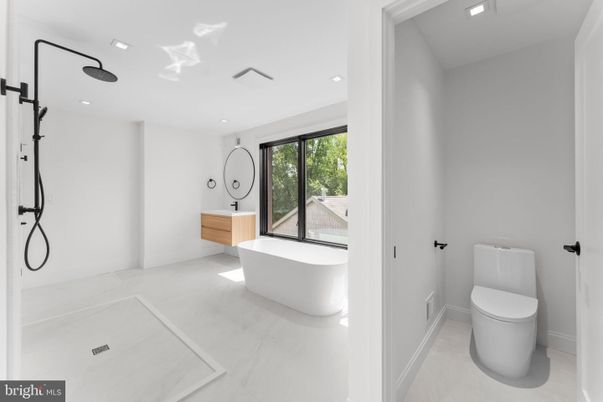 Bathroom, Free Standing Baths, Interior, Recessed Lighting