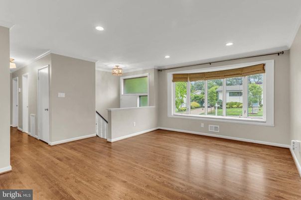 Chandelier, Empty room, Interior, Recessed Lighting, Wood Texture Flooring