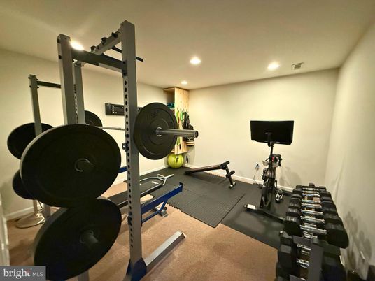 Fitness Equipment, Interior, Recessed Lighting