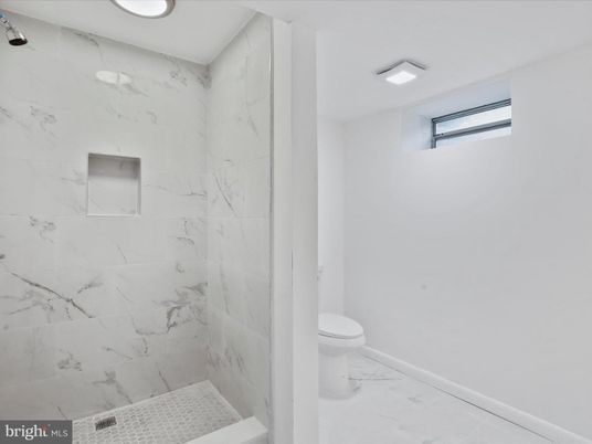 Bathroom, Interior, Marble, Marble Walls, Recessed Lighting